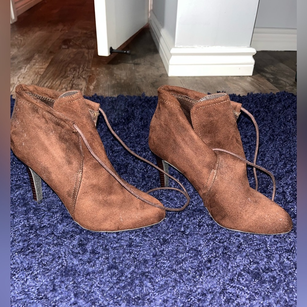 Brown heels/boots